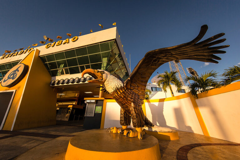 ESTADIO CIBAO AGUILAS
