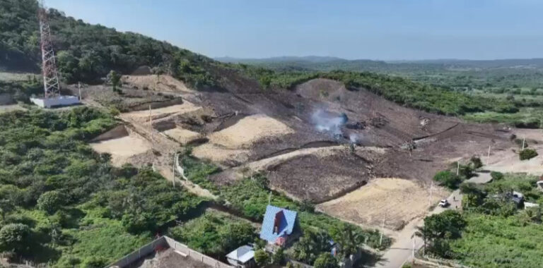 Desastre ambiental en playa Buen Hombre