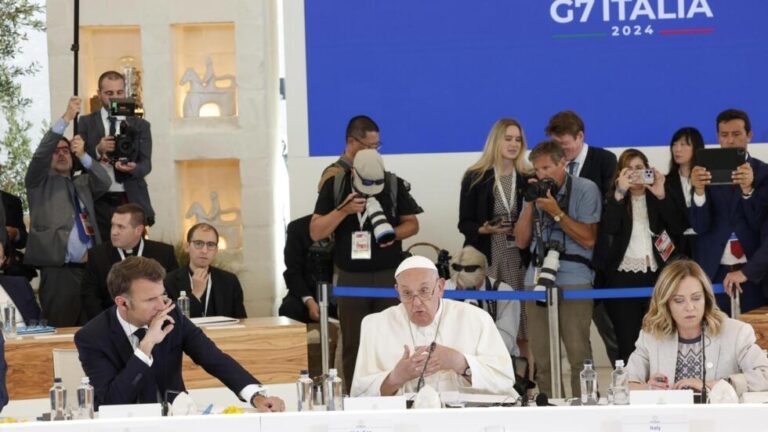 G7