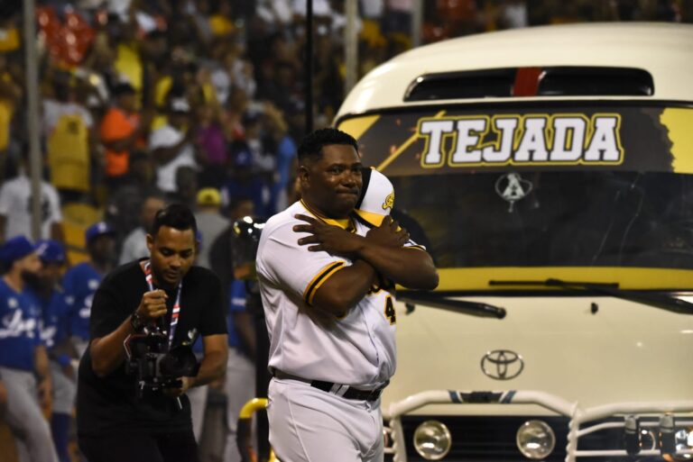 Miguel Tejada La Guagua