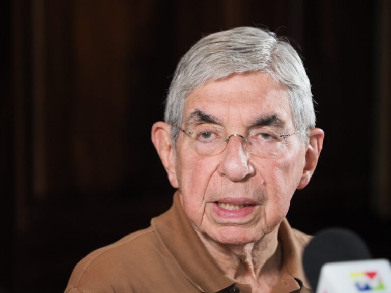 Oscar Arias