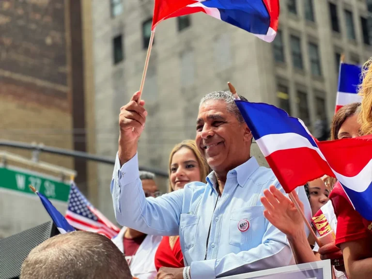Adriano Espaillat