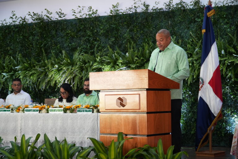 Dr. Piero Espinal Estévez, presidente del Consejo de Administración