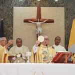 Monseñor Héctor Rafael, ararzobispo de Santiago