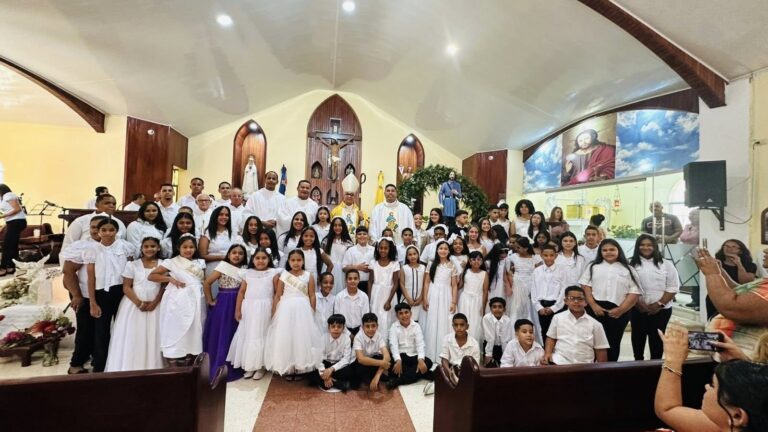 La Parroquia San Isidro Labrador  Héctor Rodríguez