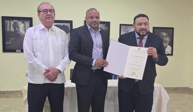 Dr. Piero Espinal Estévez